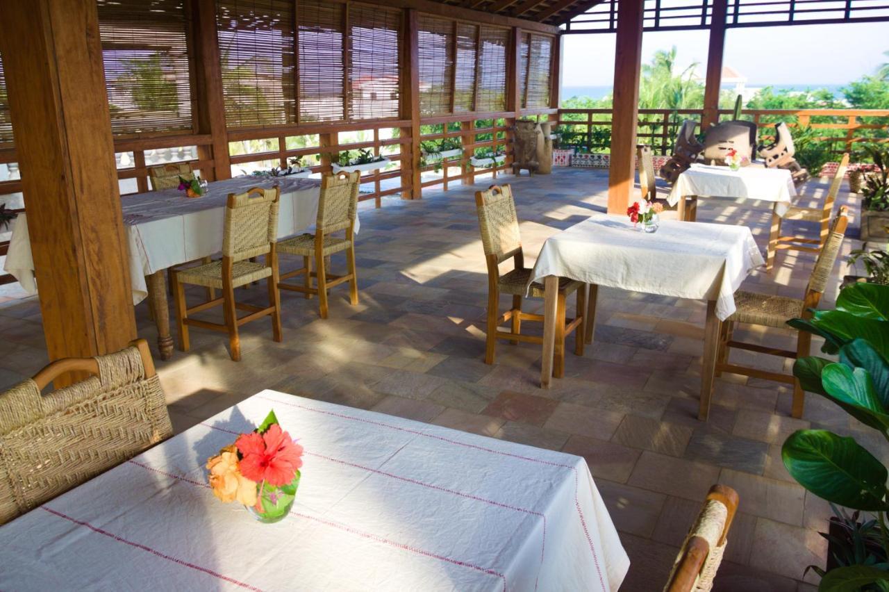 Hotel Otsunami Λομέ Εξωτερικό φωτογραφία