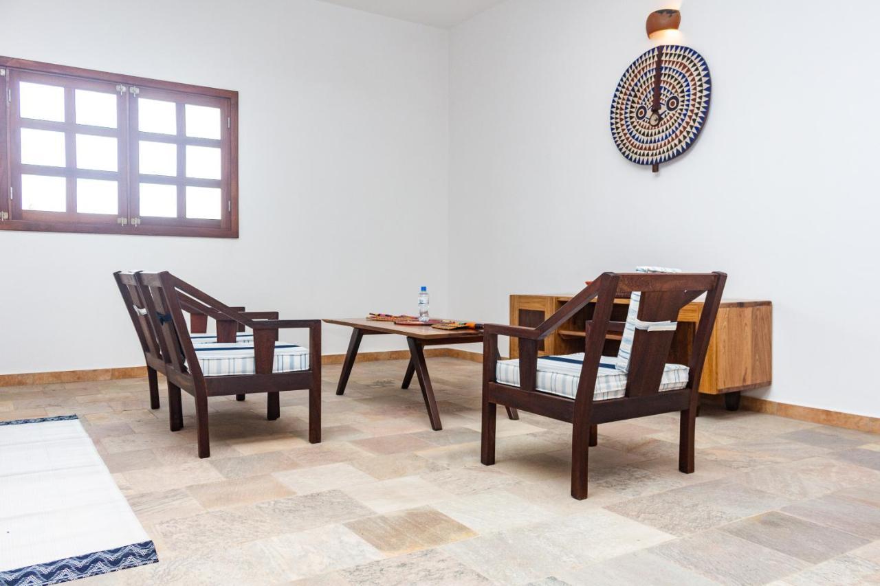 Hotel Otsunami Λομέ Εξωτερικό φωτογραφία